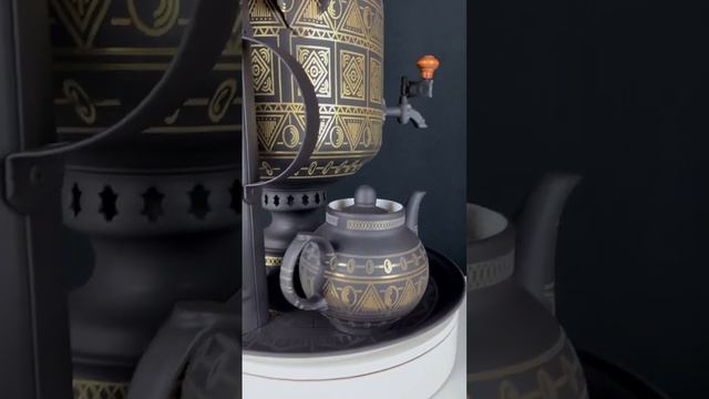 Чукоточка! На 7 литров - уже все в комплекте, и чайник, и сахарница, и труба с подносом смотреть онлайн