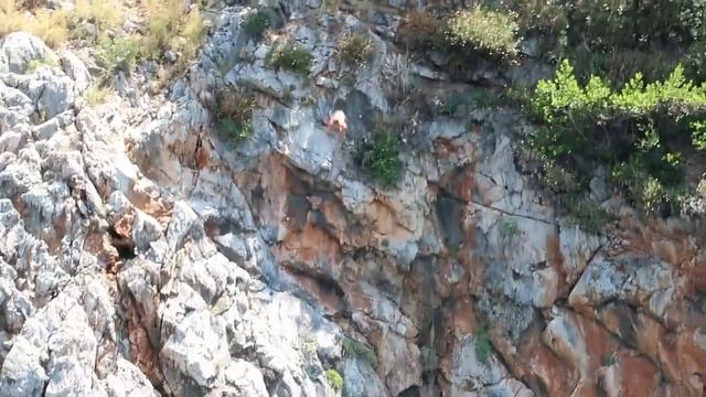 Пенная вечеринка на корабле. Прыжок с 45-метровой скалы. Экскурсия на корабле Big Kral Часть 3 смотреть онлайн