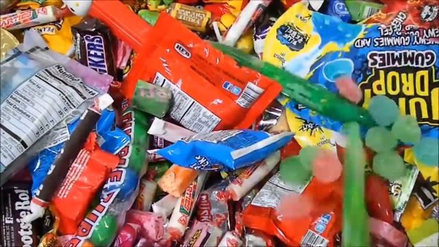 A lot of Candy New Kinder Surprise Egg & Toy, Fun for kids смотреть онлайн