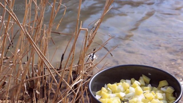 Afghani Omelette Recipe | Cooking in the Riverside #103 смотреть онлайн