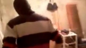 Стрельба из МР-133 травматическими патронами ДОМА!!!.wmv