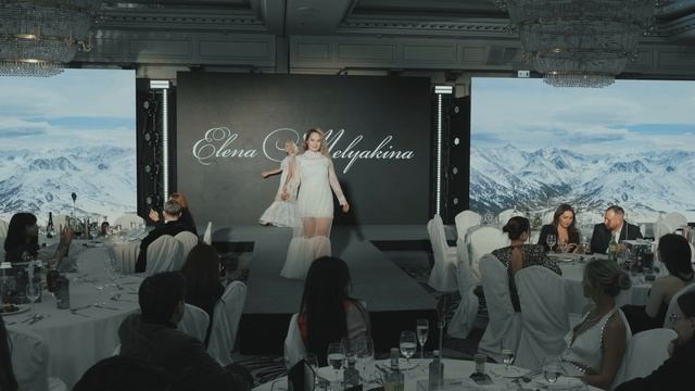 Показ на Премии Fashion New Year Awards 2024, декабрь.