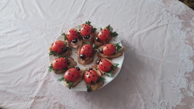 Бутерброды "Божья Коровка" Вкусная закуска