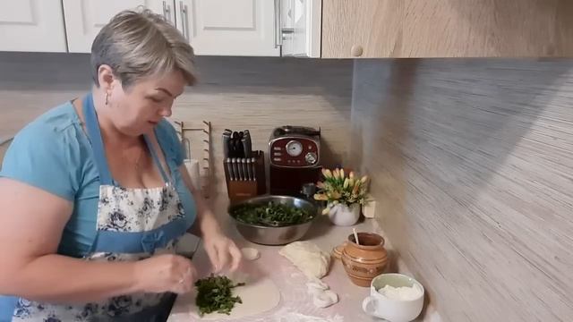 ВОСКРЕСЕНЬЕ.С УТРА У МЕНЯ ПОКОС А ПОТОМ ГОТОВЛЮ КУТАБЫ С ЗЕЛЕНЬЮ. смотреть онлайн