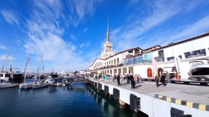 Сочи зимой. Пляжи  забиты битком.