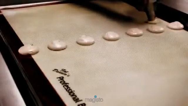 Piping some macarons! (Instagram) (Created with @Magisto) смотреть онлайн