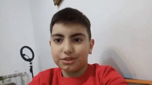 Делаю шалаш на диване**Там есть телевизор**