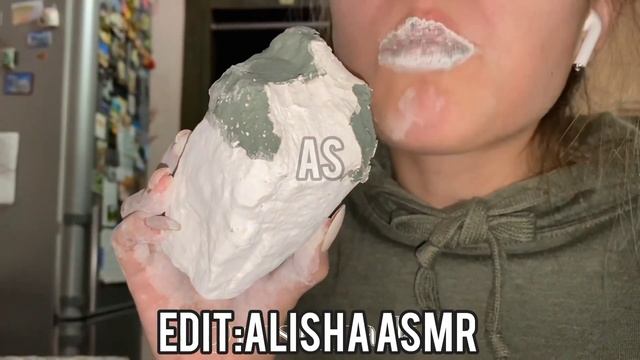 Мокрый мел/Wet chalk #мелоежка #asmr #chalk #crunch #мел #хруст #clay #глина #асмр #мокрыймел #wet смотреть онлайн