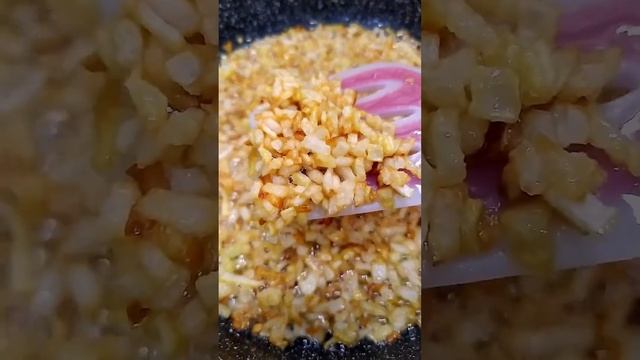 Корейская морковка с огурчиками! #морковкапокорейки #корейскаяморковка #корейскаяморковкасогуруом