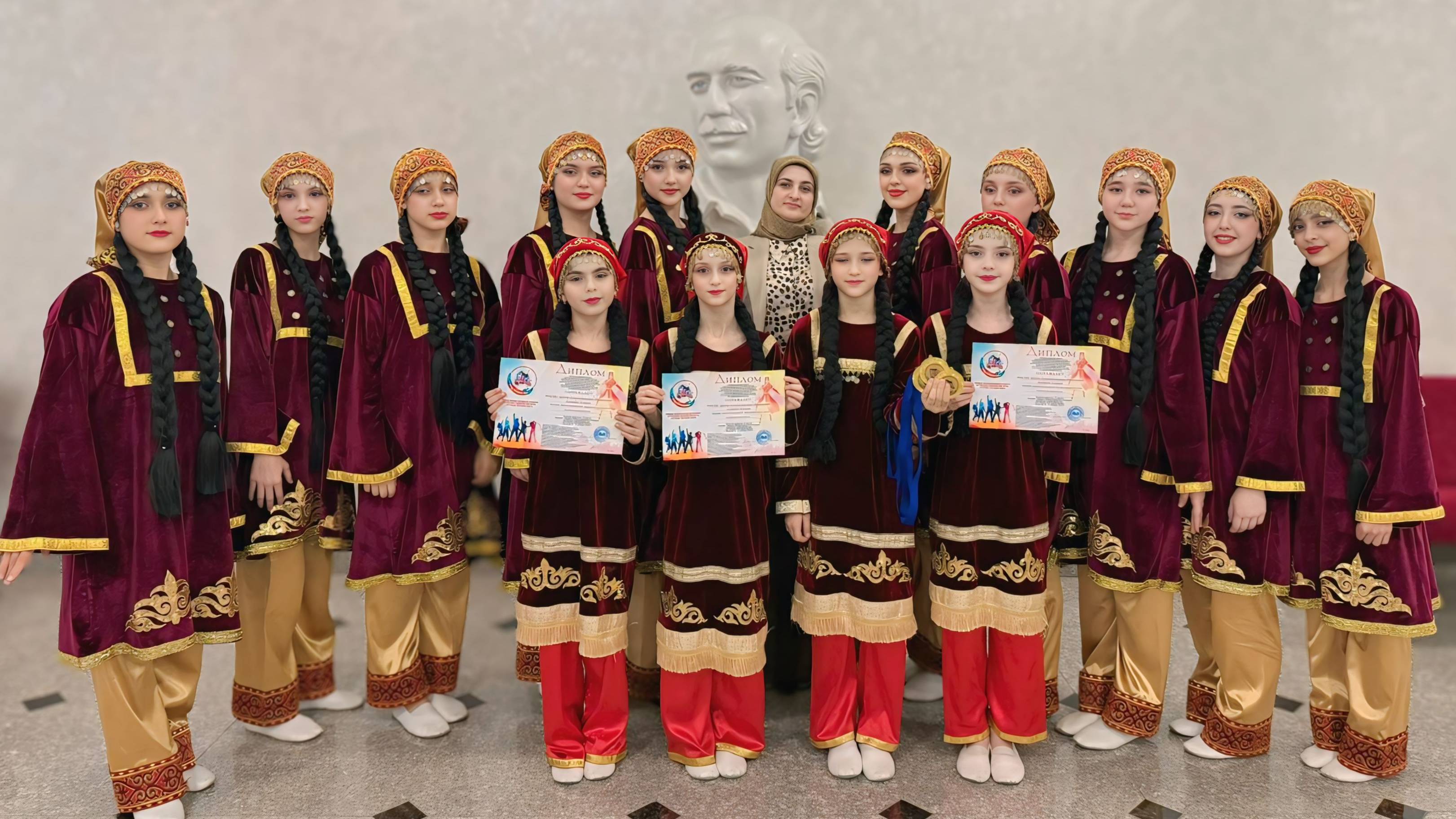 Аварский танец «Озорные девчата», хореографический ансамбль «Салам» ЦДО Махачкалы смотреть онлайн