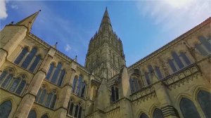 Солсбери. Англия.  Кафедральный собор Пресвятой Богородицы. Цветная версия.