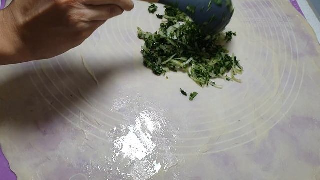 ТАКИЕ ЛЕПЁШКИ УЛЕТАЕТ СО СТОЛА В МИГ! Катлама с зеленью, это очень вкусно.