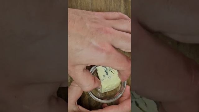 Кукурузная каша с голубым сыром и грушей | Рецепт гурмана | 5 ингредиентов, 20 минут, 2 порции смотреть онлайн