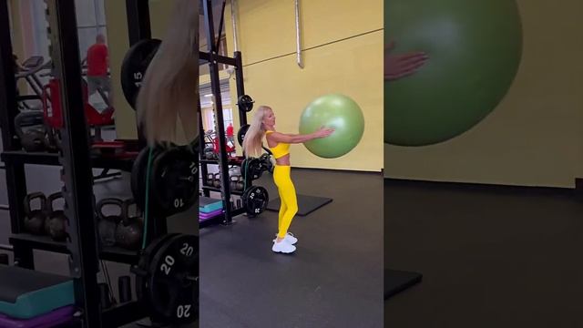 ФИТБОЛ ТРЕНИРОВКА С ФИТНЕС ТРЕНЕРОМ ТОП БЛОГЕРА СМЕШНАЯ ЗАРЯДКА ЮМОР ЗАРЯДКА ПОХУДЕНИЕ ДИЕТА ЛИШНИЙ смотреть онлайн