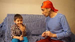 Beatbox. Битбокс. Мальчик Вова учит Пирата Василича битбоксу.