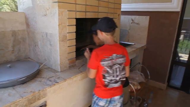 БУТЫЛКА ВОДЫ ЧЕЛЛЕНДЖ Water Bottle Flip Challenge Как мы развлекались на Иссык-Куле смотреть онлайн