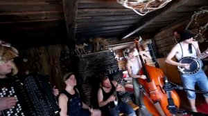 steve n seagulls run to the hills live