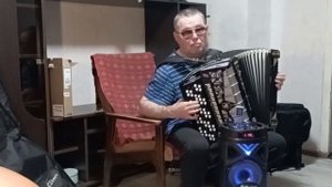 Под небом Парижа.