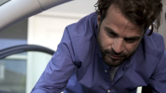 Быстрая чистка салона автомобиля с помощью хозяйственного пылесоса WD 3