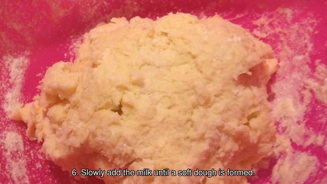 How To Bake Easy Cinnamon Rolls - DIY Food & Drinks Tutorial - Guidecentral смотреть онлайн