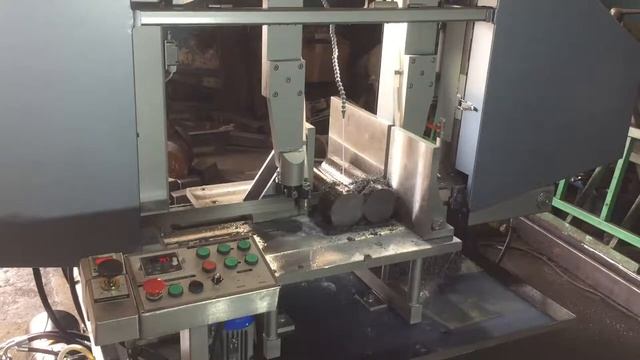 Российский ленточнопильный станок по металлу Флагман СЛ-650 (650х650мм)