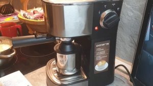 Готовлю кофе в кофеварке POLARIS PCM 4011