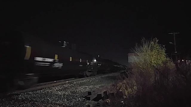 Far From Home: Ferromex Teams up with NS on Philly Bound K602 смотреть онлайн