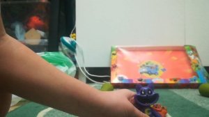 Dog Day  играет с Кэт напом в баскетбол