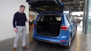 Volkswagen Touran R-Line - 7 Plaatsen