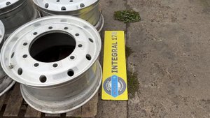 Рулевые алюминиевые диски Alcoa Венгрия 11.75х22.5 под батоны.