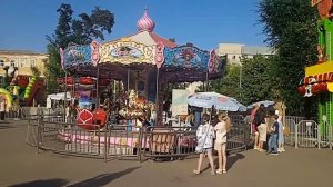 Карусели Лошадки в Саратове.