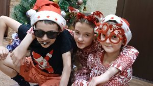 Новогодние каникулы 2025