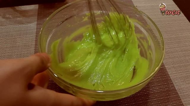 班兰烫面杯子蛋糕食谱Pandan Cupcakes Recipe|烫面法，柔软蓬松，不开裂，不缩腰，不皱皮|Soft Fluffy, No Crack, No Shrink, No Wrinkle