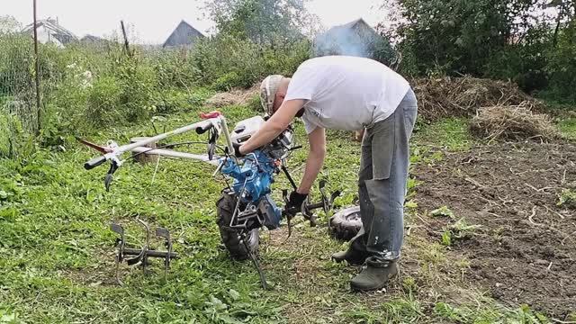 ОСЕННИЕ РАБОТЫ В ОГОРОДЕ, ПОДГОТОВКА К ЗИМЕ / Деревенька на Урале / Выпуск 37