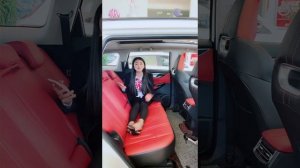Chinese girl show her nylon feet in car (part 1)