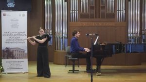 1. Г.Ф. Телеман Фантазия для флейты соло №8
2. А. Дютийе Сонатина для флейты и фортепиано