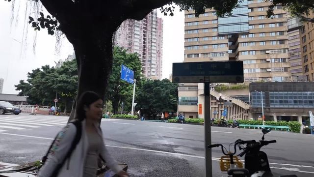 廣州！濱江東路！老字號食店！海珠區！最新樓價如何？望江豪宅1000萬一間！牛肉粥15元！鮮蝦腸粉17元！平民食堂！真的好吃嗎？富人區！惊人的物价！！Canton Food Tour｜GuangZho