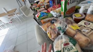 Бесплатная еда в Америке. Обзор фудбанка. Еще и накормили обедом.