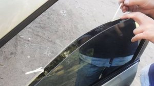 как правильно клеить съемную тонировку