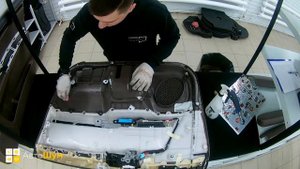 Шумоизоляция дверей Lexus GX в уровне Экстра. АвтоШум.