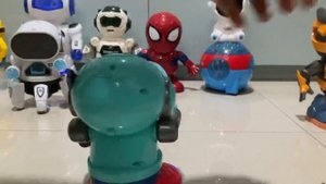 bumblebee, spiderman, octopus, dancing robots. #dancingrobot #kidsvideos #kidstoys #robottoys