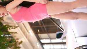 Beautiful Korean girl dancing sexy 2023 4k모터쇼 2022 모델 한미모와 함께 레드트럭을1080p 5