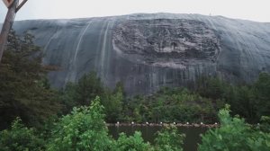 Расслабляющая гроза в пышном лесу, ASMR прогулка под дождем, звуки природы для сна