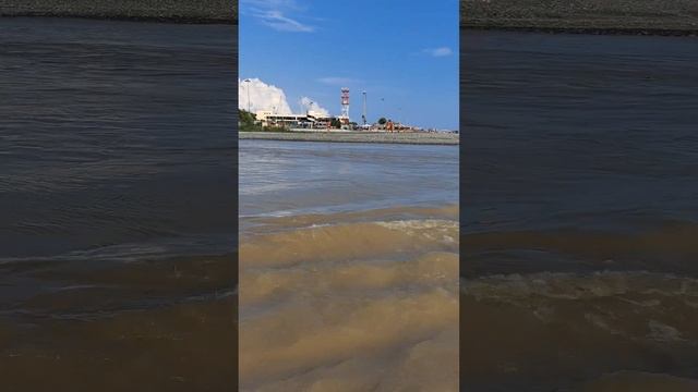 АДЛЕР. Река МЗЫМТА. После ЛИВНЯ. 23 ИЮЛЯ. смотреть онлайн