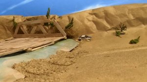 Monster Jam Mini Trucks / Spin Master vs Hot Wheels Monster Trucks Diecast Racing