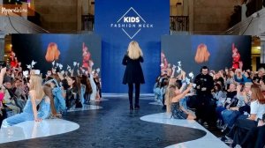 Ольга Кормухина "Помнишь, нас учили быть птицами"