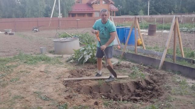 УСТАНОВКА ПЛАСТИКОВОГО ПОГРЕБА СВОИМИ РУКАМИ. РЕШИЛ СТАВИТЬ ЕГО САМ. смотреть онлайн