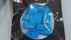 Пылезащитные силиконовые заглушки для портов ноутбука синие