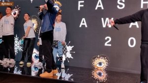 Ираклий Пирцхалава выступил на неделе моды с песней "Лететь"