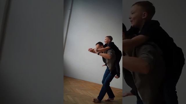Весёлая семейка